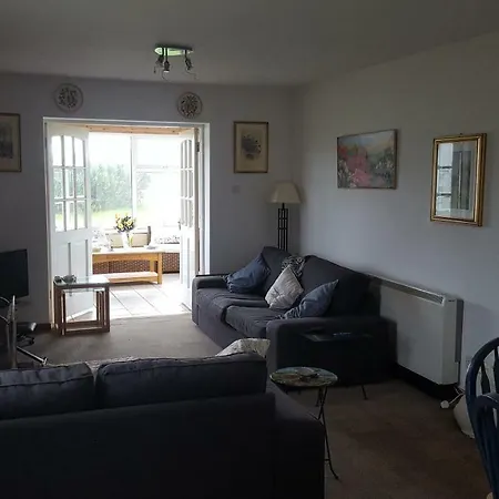 157 St Helens Village * Saint Helens